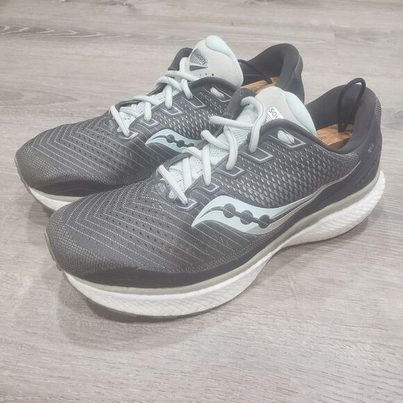 Saucony Shoes - Saucony Triumph 18 Womens Athletic Running Shoes Sneakers Gray Green Size 11 W